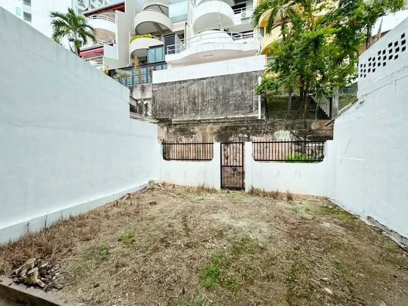 Rumah Teres 3-Tingkat untuk Dijual di Batu Ferringhi (Penang) - Jeffrey Chan - Exterior - PropertyGuru.com.my