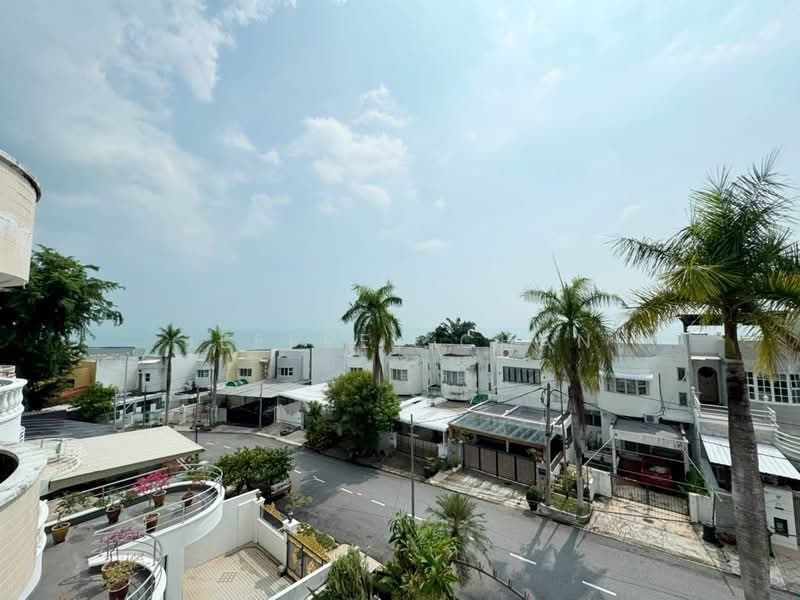 Rumah Teres 3-Tingkat untuk Dijual di Batu Ferringhi (Penang) - Jeffrey Chan - Exterior - PropertyGuru.com.my