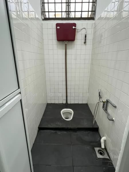 Terrace Factory for Rent in Kulai (Johor) - Fion Lee - Bathroom - PropertyGuru.com.my