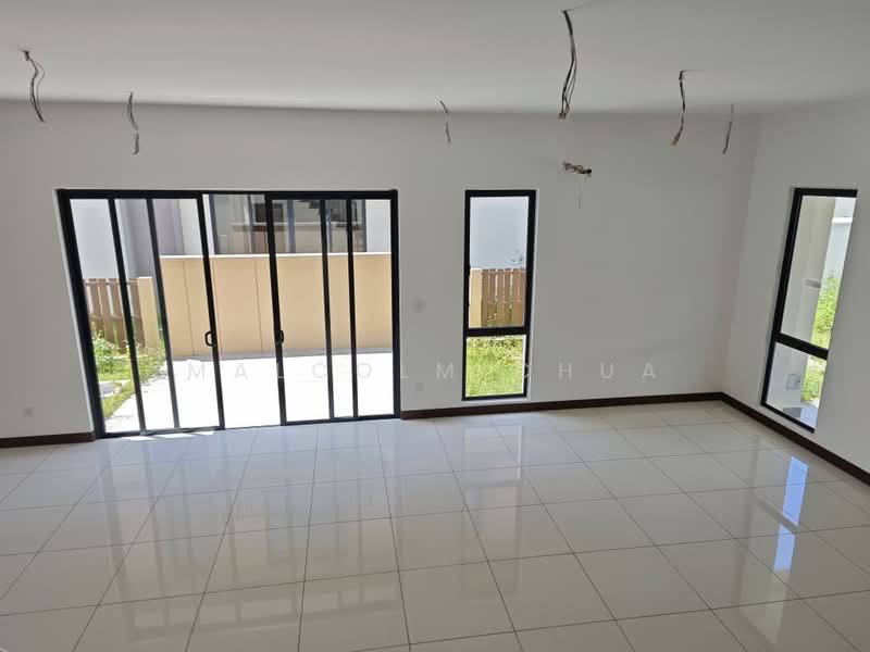 Semi-Detached House for Sale in Rawang (Selangor) - Malcolm Chua - Living Room - PropertyGuru.com.my