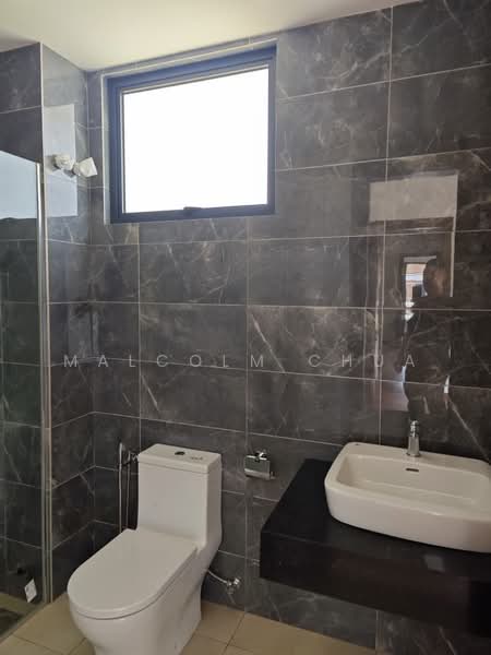 Semi-Detached House for Sale in Rawang (Selangor) - Malcolm Chua - Bathroom - PropertyGuru.com.my