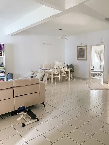 2-storey Terraced House for Sale in Kota Damansara (Selangor) - Vincent Liaw - Living Room - PropertyGuru.com.my