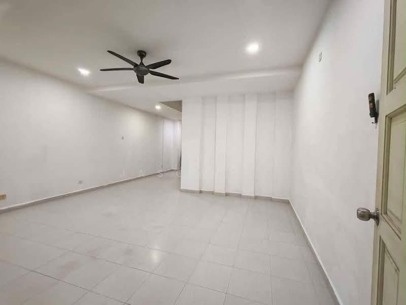 2-storey Terraced House for Sale in Taman JP Perdana (Johor Bahru) - Jason Sim - Living Room - PropertyGuru.com.my