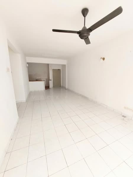 Apartment for Sale at D'shire Villa - Vicky Yee - Living Room - PropertyGuru.com.my