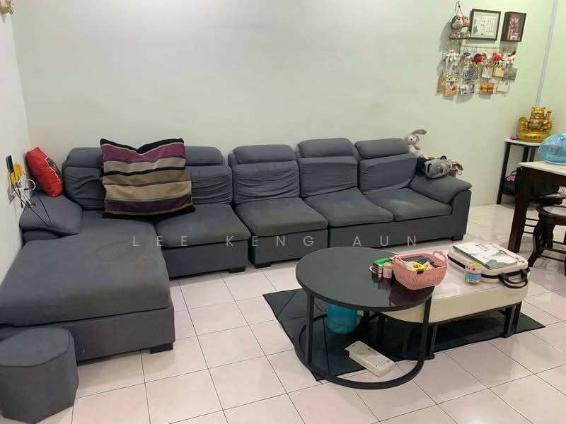 Rumah Teres 2 Tingkat untuk Dijual di Klang (Selangor) - Lee Keng Aun - Living Room - PropertyGuru.com.my