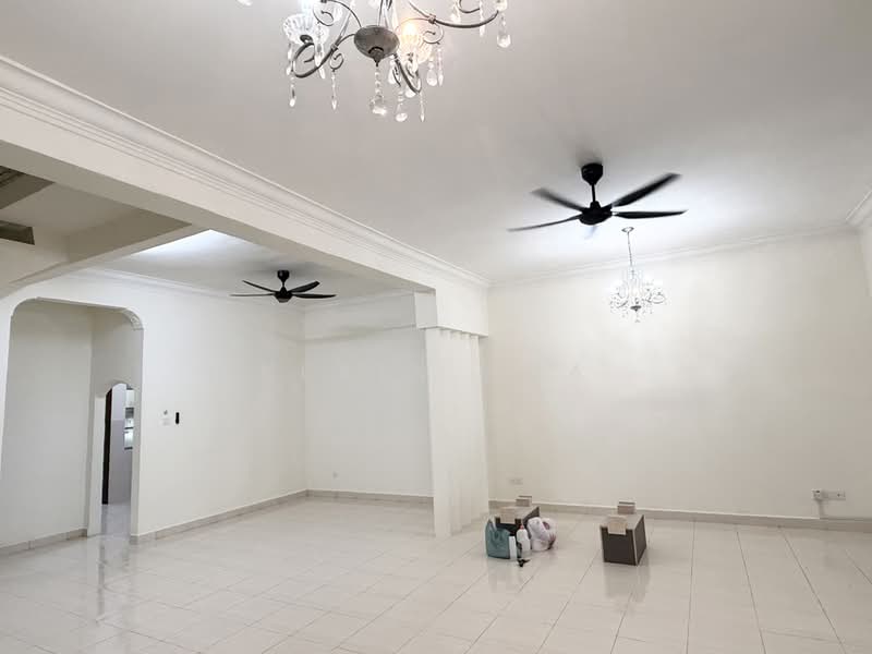 Rumah Teres 2 Tingkat untuk Disewa di Taman Pelangi Indah (Ulu Tiram) - Kexin Hua - PropertyGuru.com.my