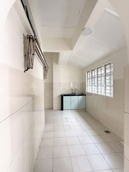 Rumah Teres 2 Tingkat untuk Disewa di Taman Pelangi Indah (Ulu Tiram) - Kexin Hua - PropertyGuru.com.my