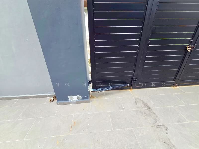 Semi-Detached House for Rent in Kampung Bahru (Johor Bahru) - Loong Hing Liong - Exterior - PropertyGuru.com.my