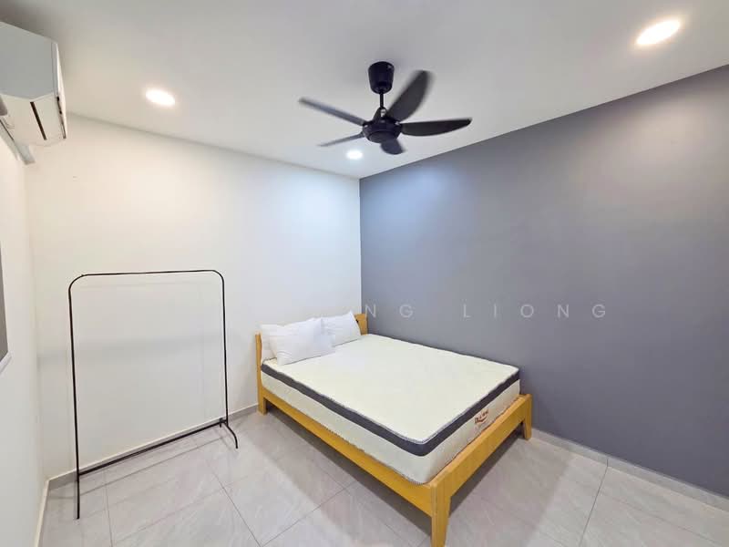 Semi-Detached House for Rent in Kampung Bahru (Johor Bahru) - Loong Hing Liong - Bedroom - PropertyGuru.com.my
