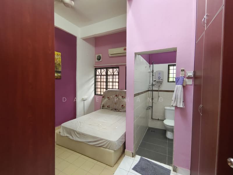 Townhouse for Rent in Ampang Jaya (Ampang) - Dave Phang - Bedroom - PropertyGuru.com.my