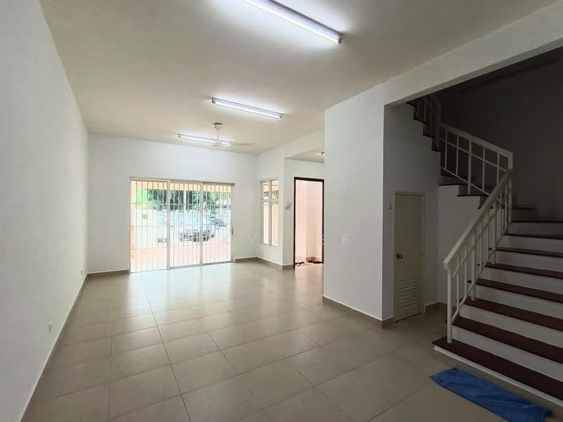 2-storey Terraced House for Sale in Taman Puchong Prima (Puchong) - Sky Lee - Living Room - PropertyGuru.com.my