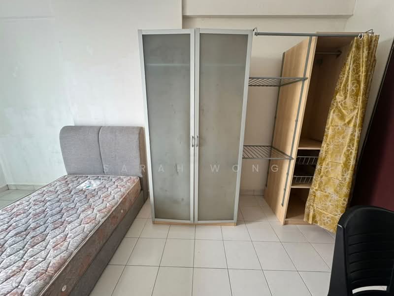 Pangsapuri untuk Disewa di Menara Rajawali - Sarah Wong - Balcony Bedroom - 3  - PropertyGuru.com.my