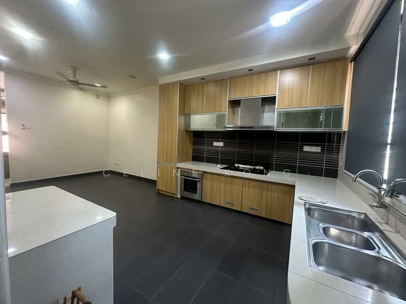 Rumah Teres 2.5 Tingkat untuk Dijual di Bandar Kinrara Seksyen 9 (Bandar Kinrara) - Celine Kong - Kitchen - PropertyGuru.com.my