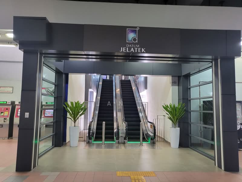 Kediaman Servis untuk Disewa di Datum Jelatek Residence - Lilian Tan - Entrance - PropertyGuru.com.my