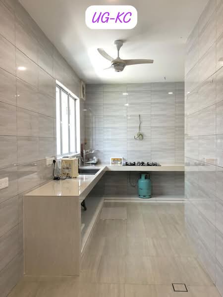Rumah Berkembar untuk Dijual di Ambang Botanic 2 (Klang) - Daniel Kok - Kitchen - PropertyGuru.com.my