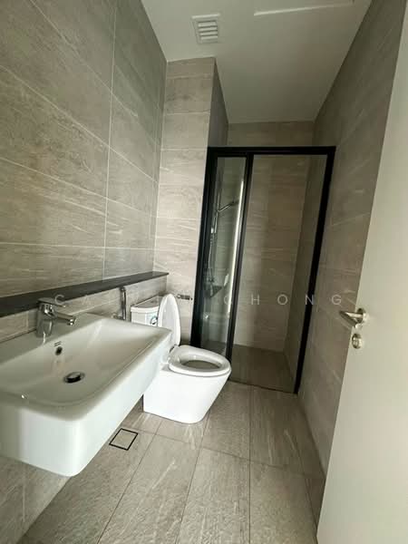 Servis Apartment untuk Disewa di Edelweiss @ Tropicana Gardens - Calvin Chong - Bathroom - PropertyGuru.com.my