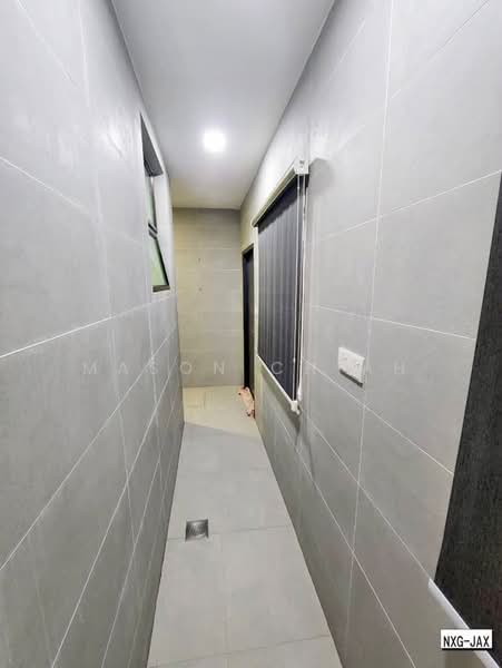 Rumah Teres 2 Tingkat untuk Dijual di Bandar Bukit Raja (Klang) - Mason Chiah - Corridor - PropertyGuru.com.my