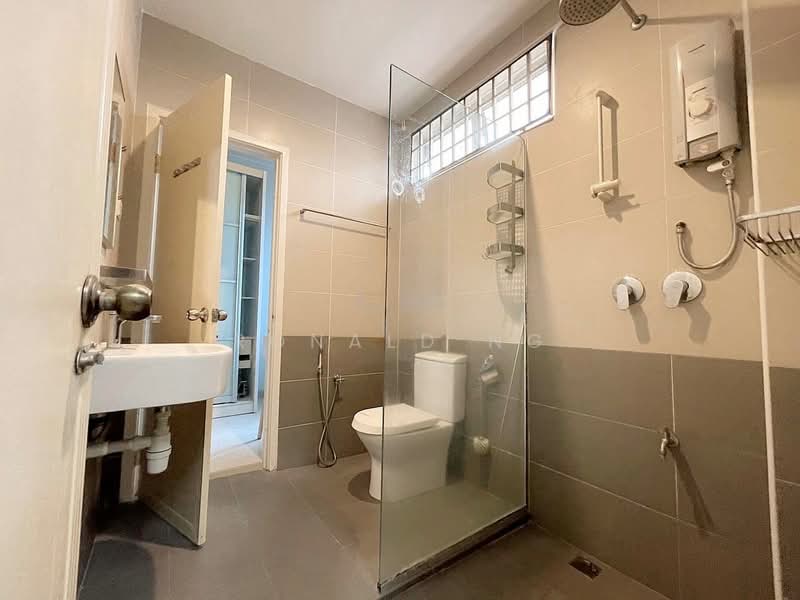 2-storey Terraced House for Sale in Sungai Ara (Penang) - Ronald Ng - Bathroom - PropertyGuru.com.my