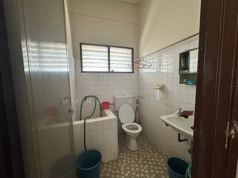 Rumah Banglo untuk Dijual di Petaling Jaya (Selangor) - Mandy Khoo - Bathroom - PropertyGuru.com.my
