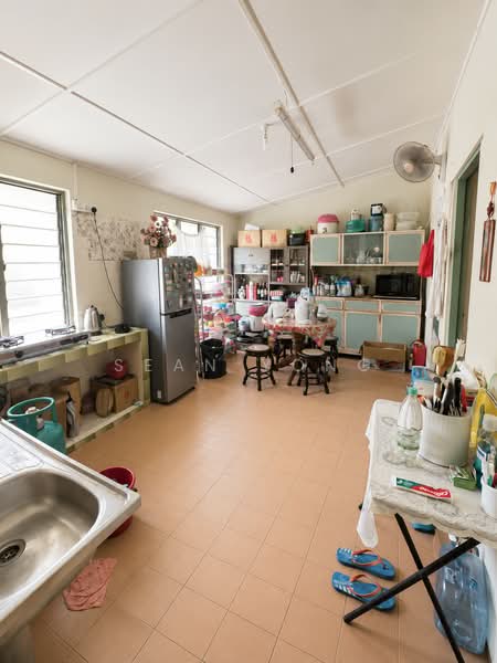 1-storey Terraced House for Sale in Desa Jaya Kepong (Kepong) - Sean Yong - Kitchen - PropertyGuru.com.my
