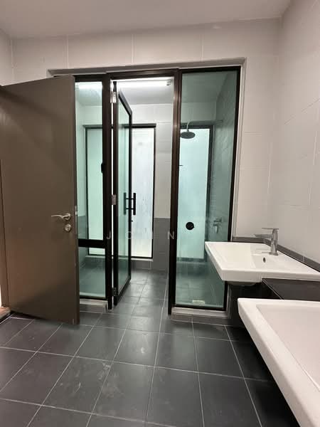 Terraced House for Rent in Prima Selayang (Selayang) - John . - Master Bathromm - PropertyGuru.com.my