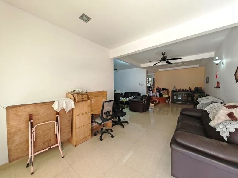 2-storey Terraced House for Sale in Taman Pelangi (Johor Bahru) - Sherrly Sow - Living Room - PropertyGuru.com.my