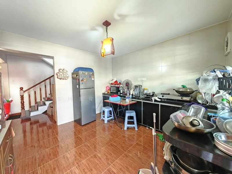 2-storey Terraced House for Sale in Taman Pelangi (Johor Bahru) - Sherrly Sow - Kitchen - PropertyGuru.com.my