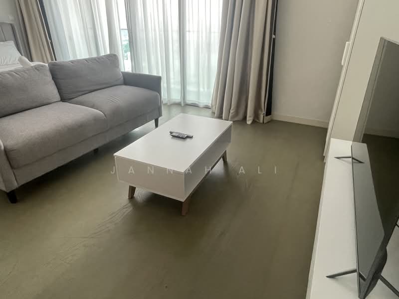 Pangsapuri untuk Dijual di Ooak Serviced Apartments @ Kiara 163 - Jannah Ali - Living Room - PropertyGuru.com.my