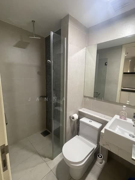 Pangsapuri untuk Dijual di Ooak Serviced Apartments @ Kiara 163 - Jannah Ali - Bathroom - PropertyGuru.com.my