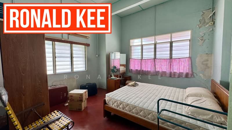 Rumah Berkembar untuk Dijual di Pulau Tikus (George Town) - Ronald Kee - Bedroom - PropertyGuru.com.my