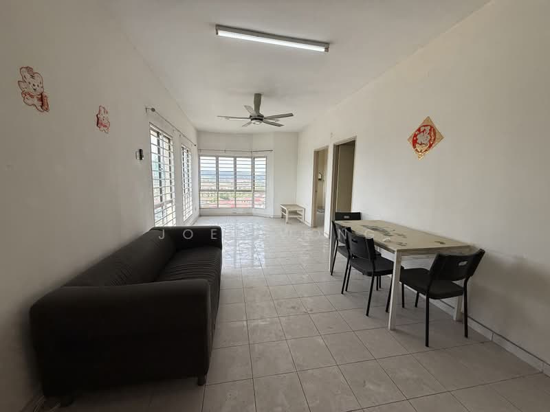 Pangsapuri untuk Disewa di Pangsapuri Merak - Joey Wong - Living Room - PropertyGuru.com.my