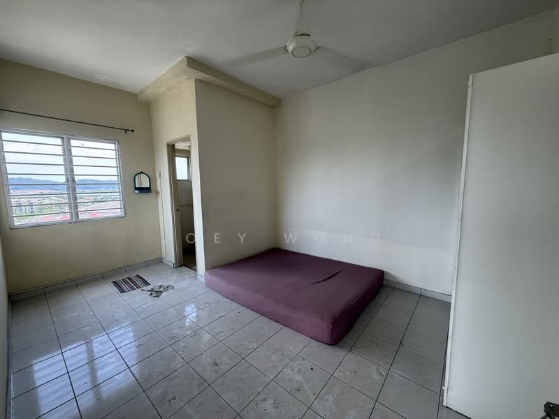 Pangsapuri untuk Disewa di Pangsapuri Merak - Joey Wong - Bedroom - PropertyGuru.com.my