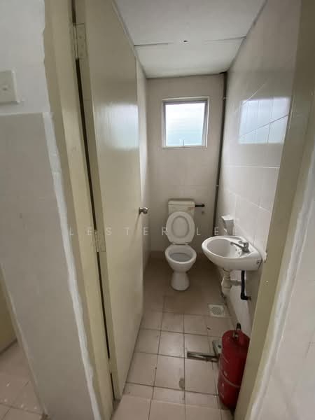 Shop / Office for Sale in Seksyen 15 (Shah Alam) - Lester Lee - PropertyGuru.com.my