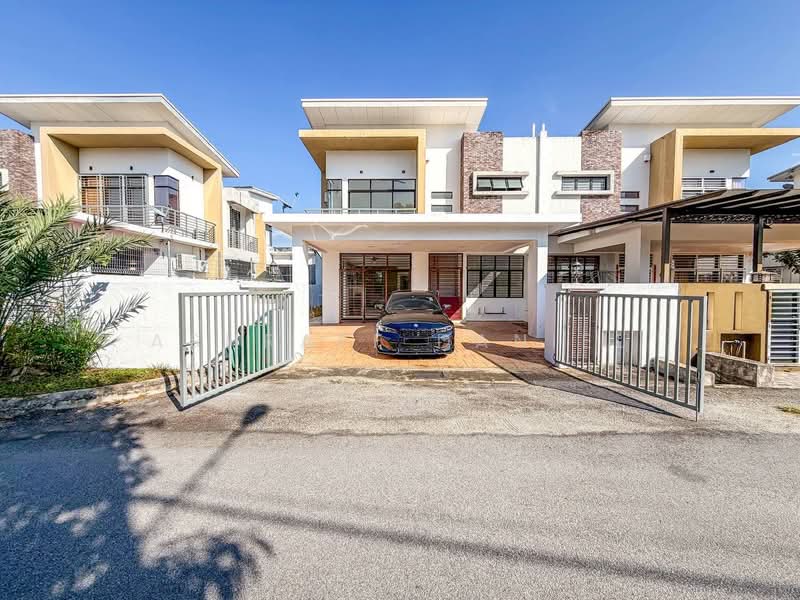 Semi-Detached House for Sale in Semenyih (Selangor) - Ashraff Daniel - Exterior - PropertyGuru.com.my
