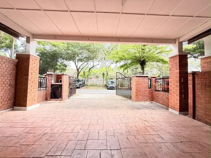 2-storey Terraced House for Sale in Alam Budiman (Shah Alam) - Isfarizal fazz - Exterior - PropertyGuru.com.my