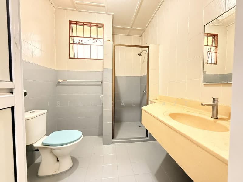 2-storey Terraced House for Sale in Alam Budiman (Shah Alam) - Isfarizal fazz - Bathroom - PropertyGuru.com.my