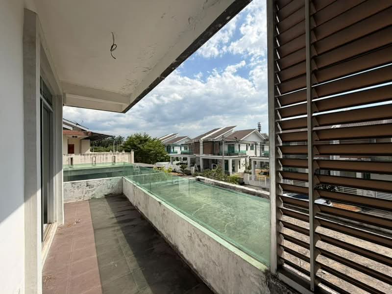 Semi-Detached House for Sale in Bandar Puteri Jaya (Sungai Petani) - Aswad . - Balcony - PropertyGuru.com.my