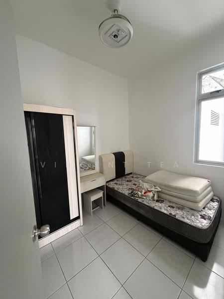 Pangsapuri untuk Disewa di Camellia Residence - Vincent Tea - Bedroom - PropertyGuru.com.my