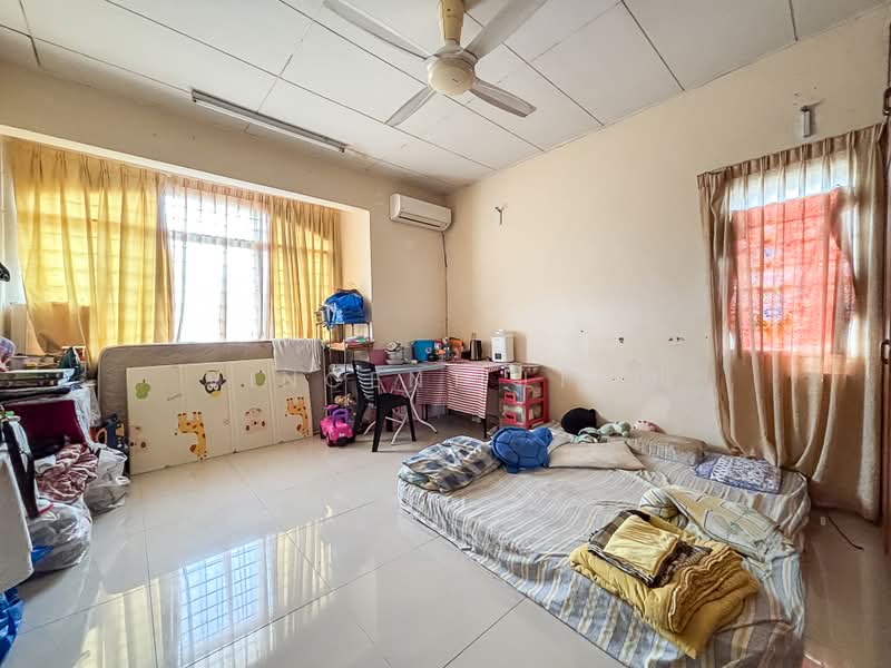 Rumah Teres 2-Tingkat untuk Dijual di Seksyen 5 (Kota Damansara) - Vincent Liaw - Bedroom - PropertyGuru.com.my