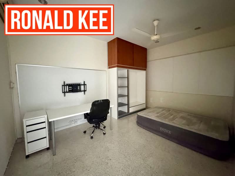 Semi-Detached House for Sale in Taman Jesselton (Ayer Itam) - Ronald Kee - Bedroom - PropertyGuru.com.my