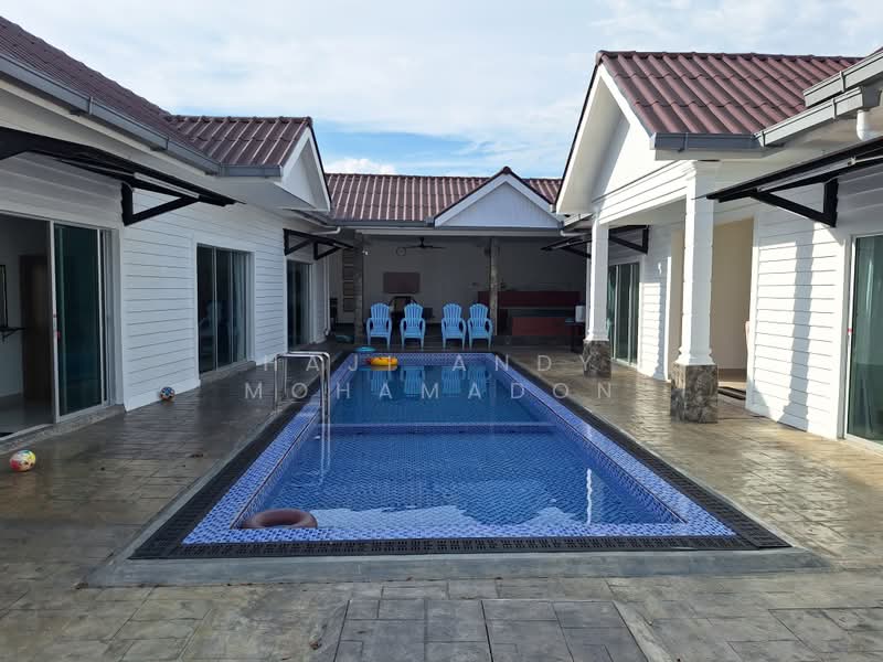 Bungalow for Sale in Taman Sri Lambak (Kluang) - Haji Andy Mohamadon - Exterior - PropertyGuru.com.my