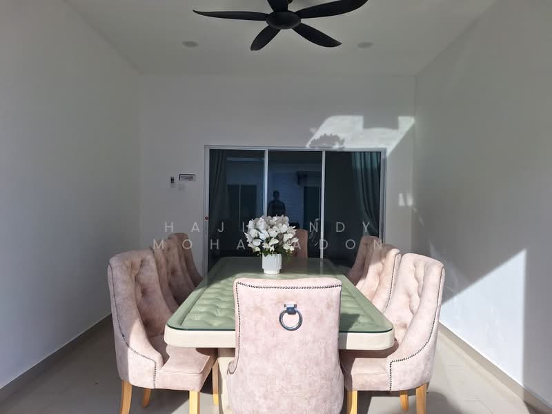 Bungalow for Sale in Taman Sri Lambak (Kluang) - Haji Andy Mohamadon - Dining Room - PropertyGuru.com.my