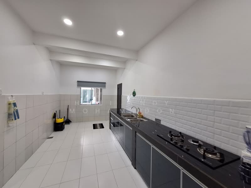 Bungalow for Sale in Taman Sri Lambak (Kluang) - Haji Andy Mohamadon - Kitchen - PropertyGuru.com.my