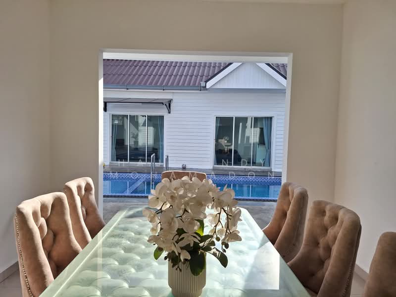 Bungalow for Sale in Taman Sri Lambak (Kluang) - Haji Andy Mohamadon - Dining Room - PropertyGuru.com.my