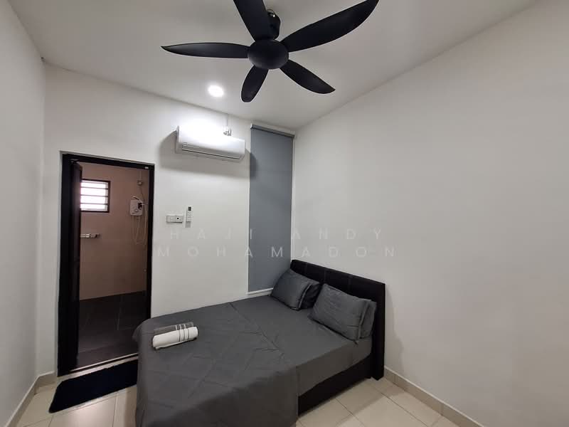 Bungalow for Sale in Taman Sri Lambak (Kluang) - Haji Andy Mohamadon - Bedroom - PropertyGuru.com.my