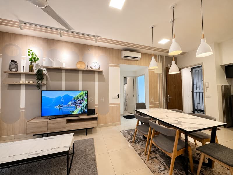 Servis Apartment untuk Disewa di Setia City Residences - Ai Chin Tan - Living Room - PropertyGuru.com.my