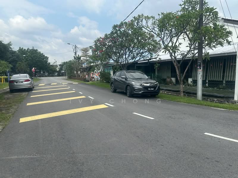 1-storey Terraced House for Sale in Bandar Kinrara Seksyen 1 (Bandar Kinrara) - Ivy Chong - Exterior - PropertyGuru.com.my