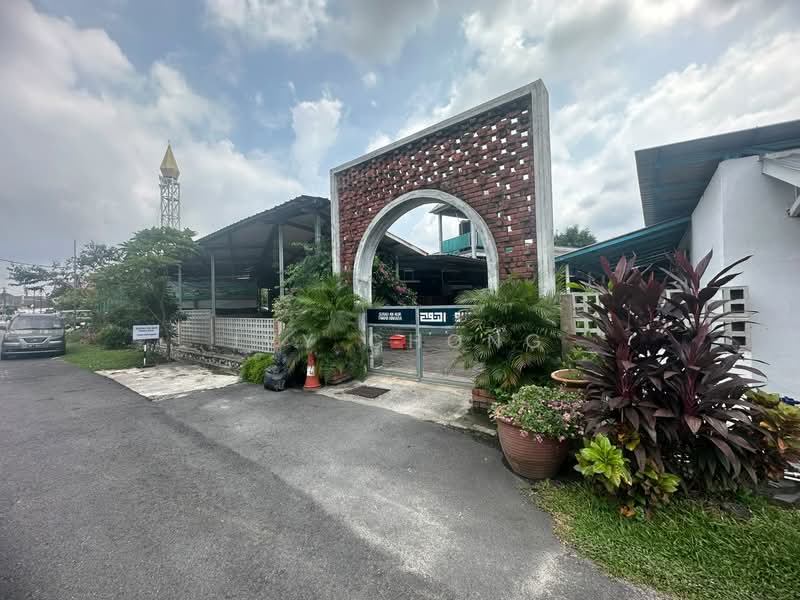 1-storey Terraced House for Sale in Bandar Kinrara Seksyen 1 (Bandar Kinrara) - Ivy Chong - Exterior - PropertyGuru.com.my