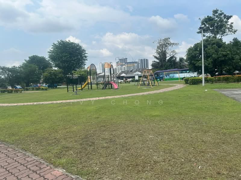 1-storey Terraced House for Sale in Bandar Kinrara Seksyen 1 (Bandar Kinrara) - Ivy Chong - Exterior - PropertyGuru.com.my