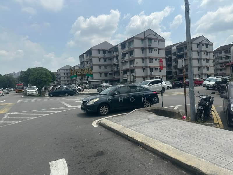 1-storey Terraced House for Sale in Bandar Kinrara Seksyen 1 (Bandar Kinrara) - Ivy Chong - Exterior - PropertyGuru.com.my